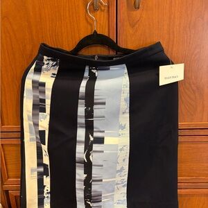 Ellen Tracy Black and Cream Patterned Pencil Skirt